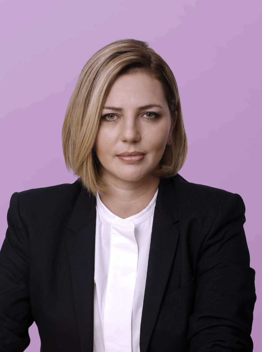 Anna dolidze